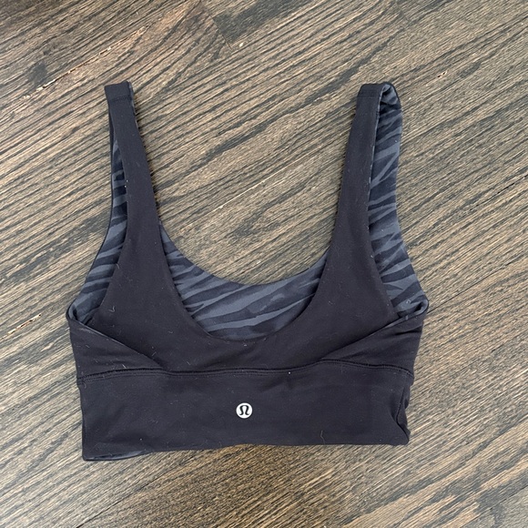 Lululemon Reversible Zebra/Black Print Sports Bra - Black (size 2) - Picture 3 of 5